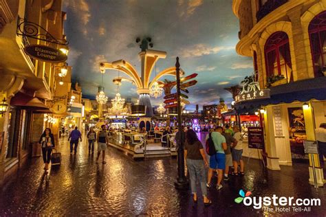 Full 360 Tour & Review: Paris Hotel & Casino Las Vegas.